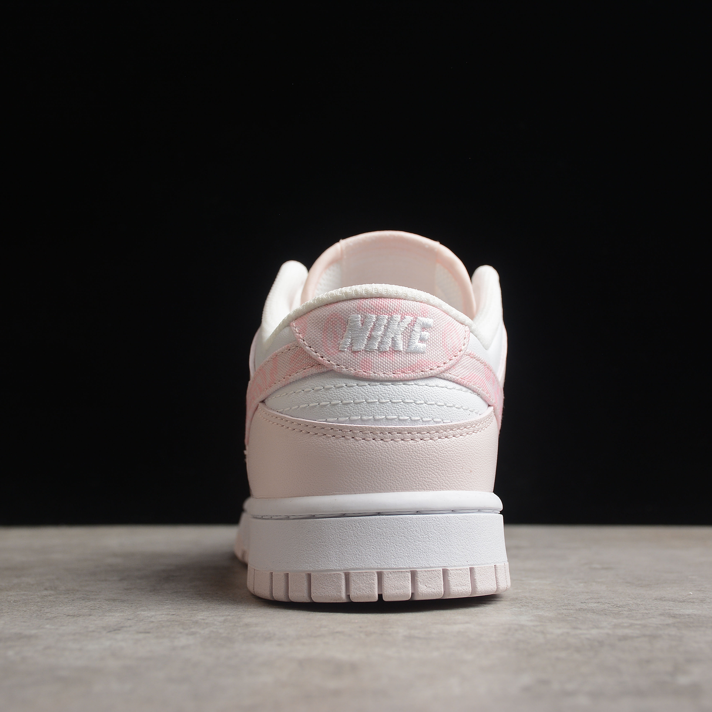 Dunk Low Soft Pink 4