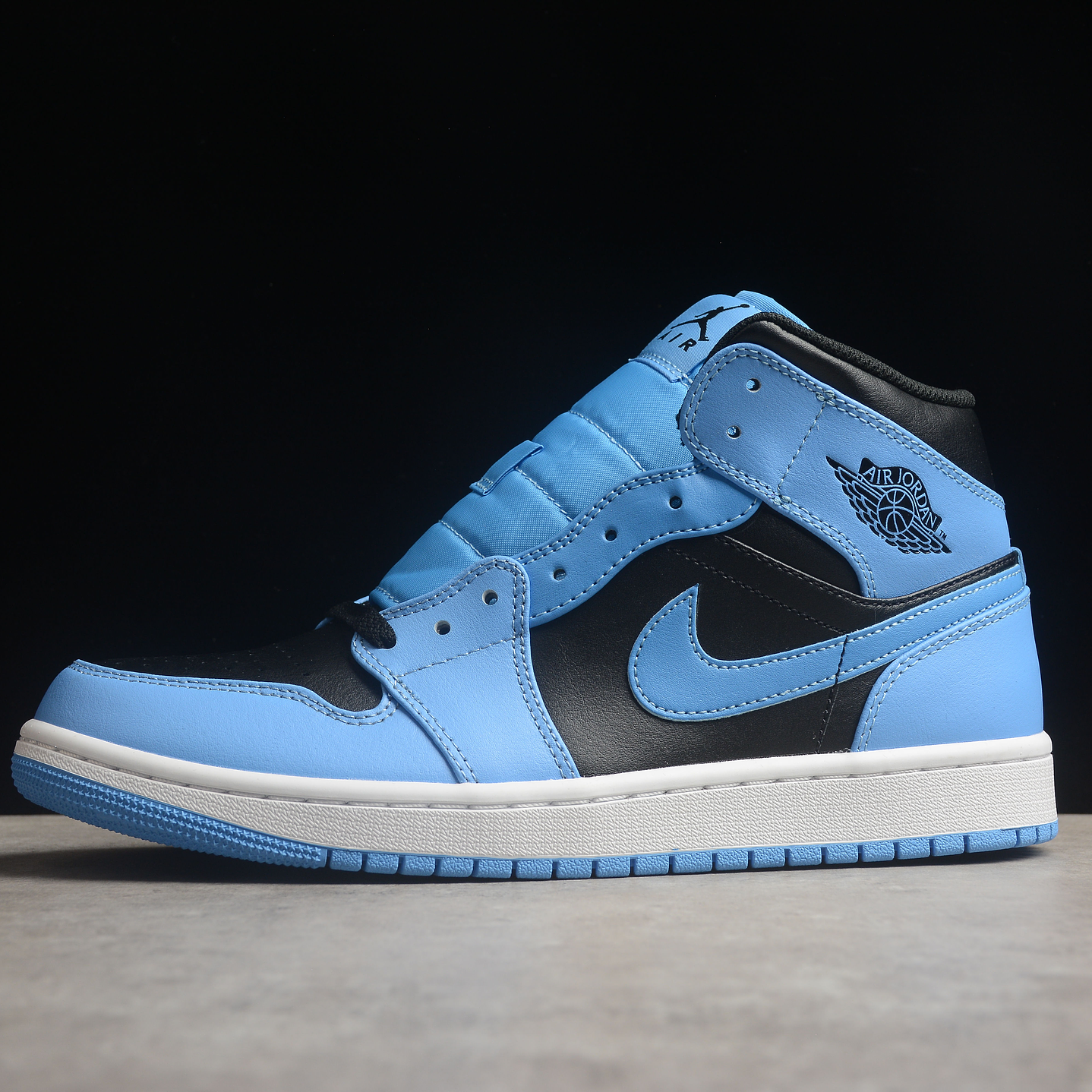 Jordan 1 Mid University Blue Black 1