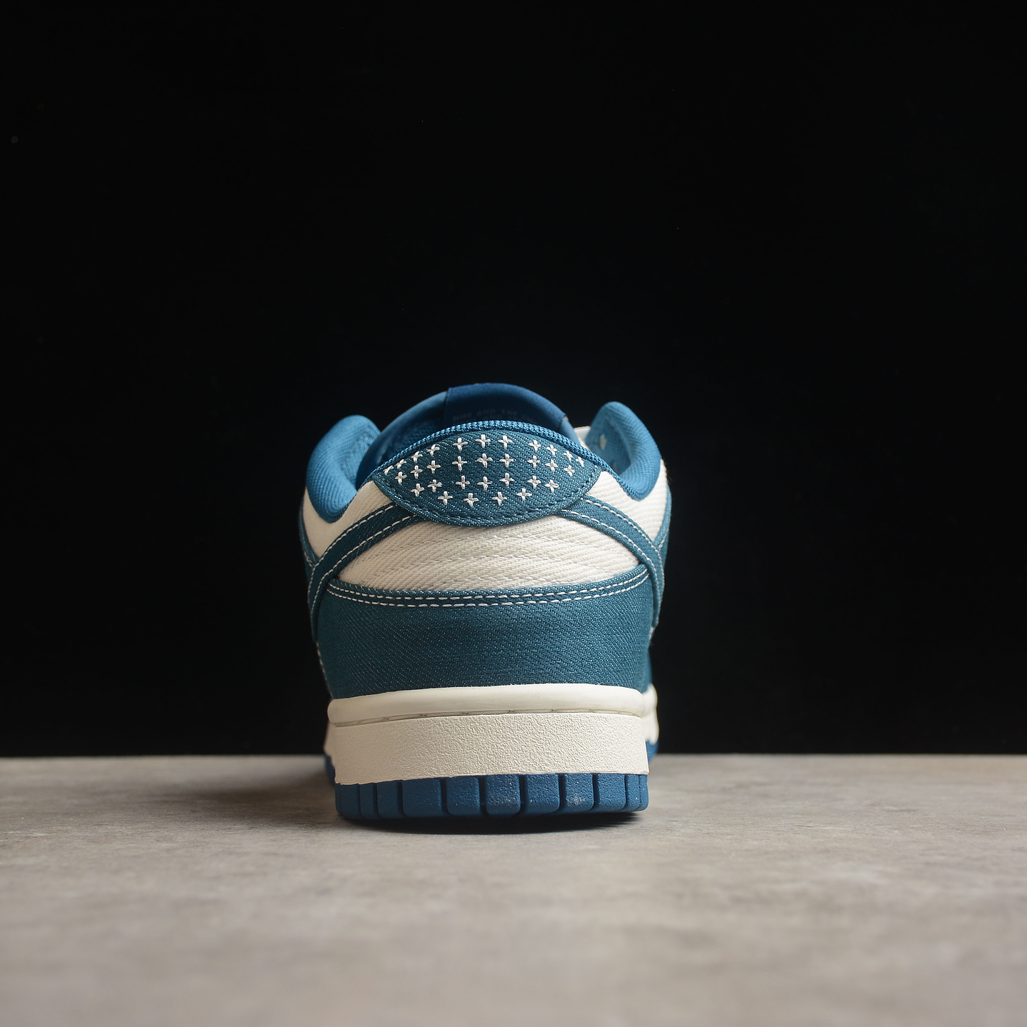 Dunk Low Sashiko Industrial Blue 4