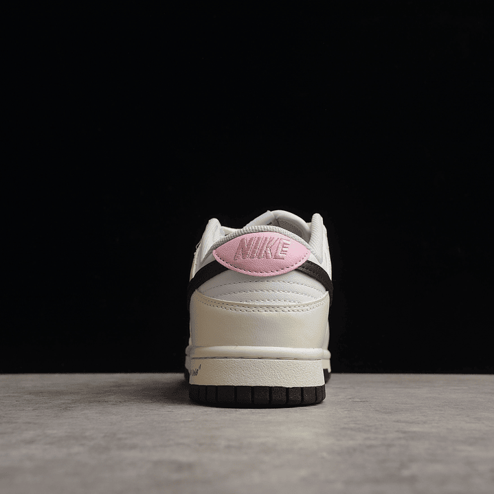 Dunk Low La Vie En Rose 4