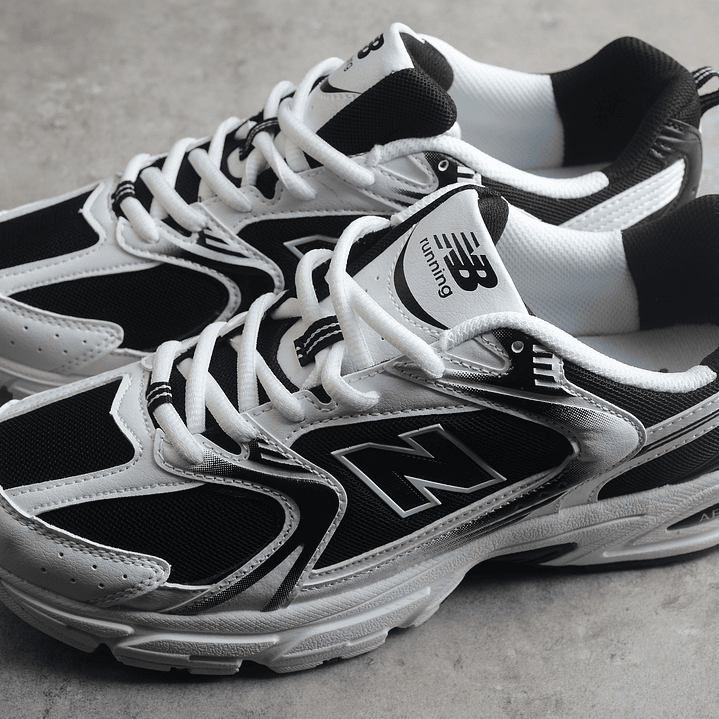 New Balance 530 Black & White 5