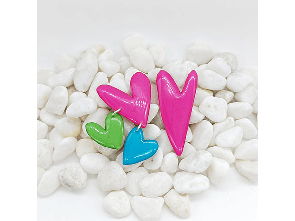 Corazonadas: Asimetrica Rosa, Verde y  Celeste 1