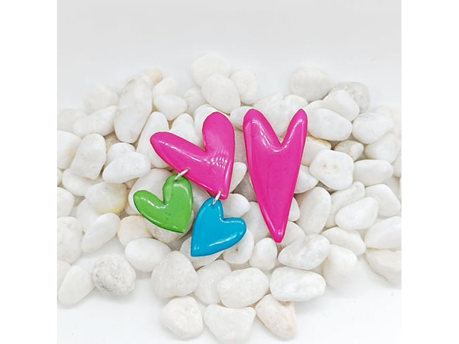 Corazonadas: Asimetrica Rosa, Verde y  Celeste 1