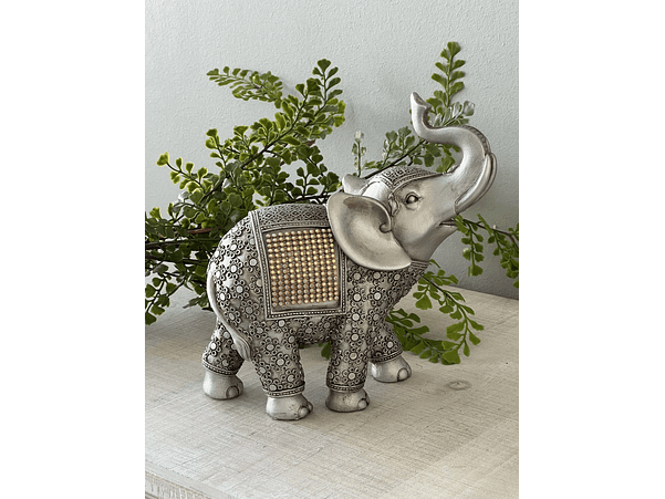 Figura Elefante de poliresina 1