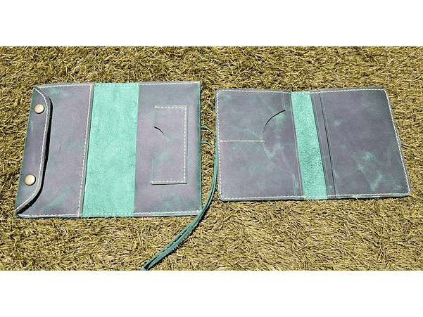 Pack Tabaquera + Portapasaporte 2