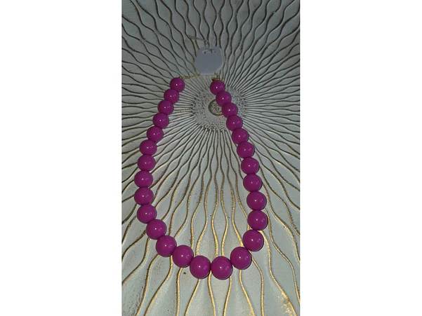 Collar perla chicle 1