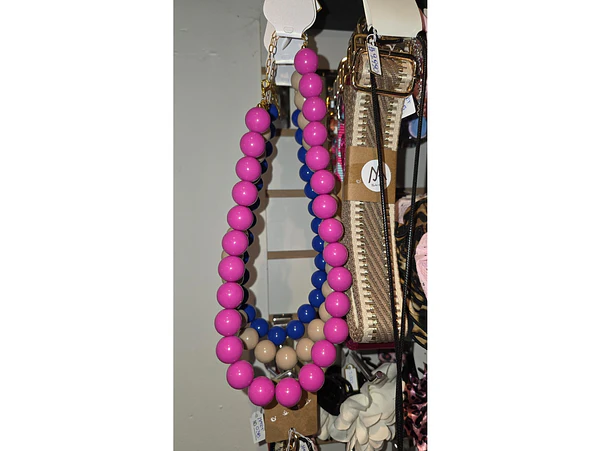 Collar perla chicle 4