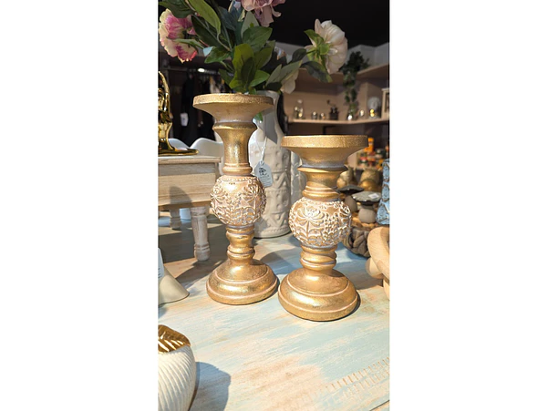 Set candelabros dorados 1