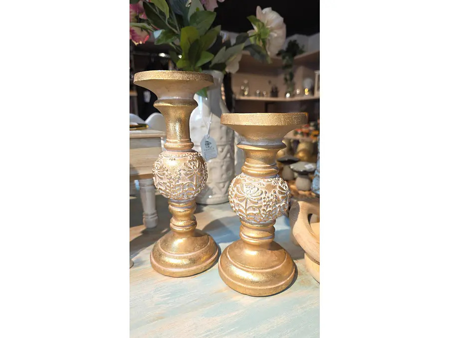 Set candelabros dorados 2