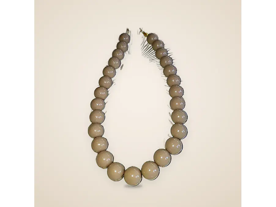 Collar perla chicle 2
