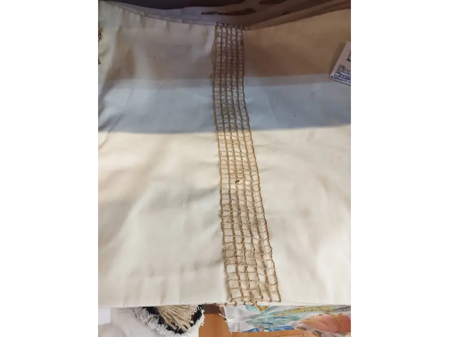 Funda beige c/yute al medio y bordes 1
