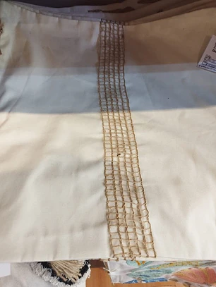 Funda beige c/yute al medio y bordes