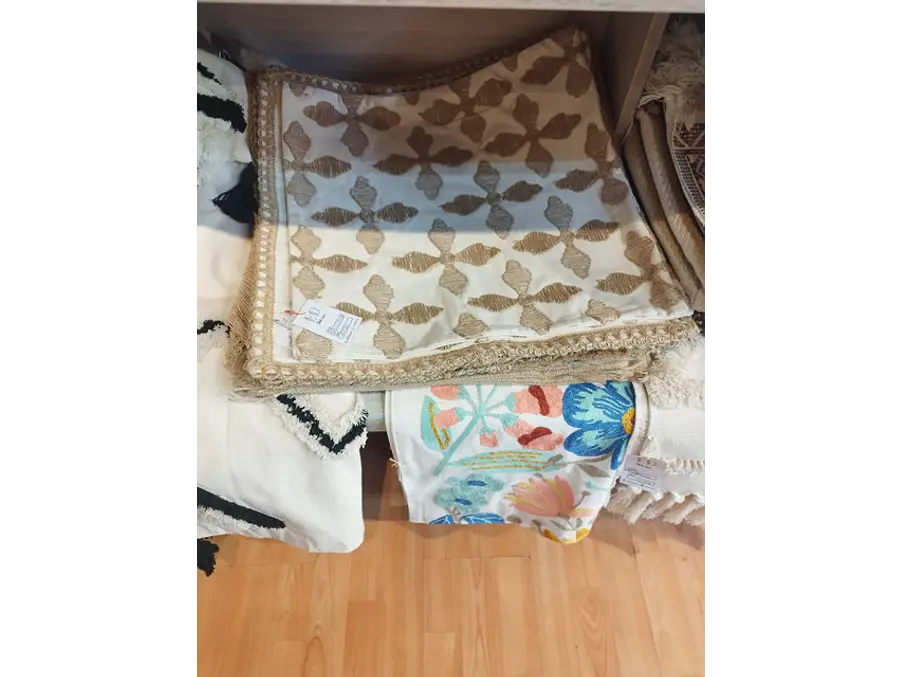 Funda beige cuadrícula al medio yute 1