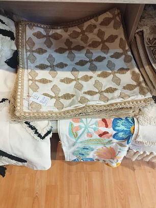 Funda beige cuadrícula al medio yute