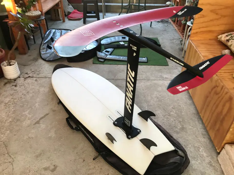 FOIL FANATIC + TABLA SURFERA 3