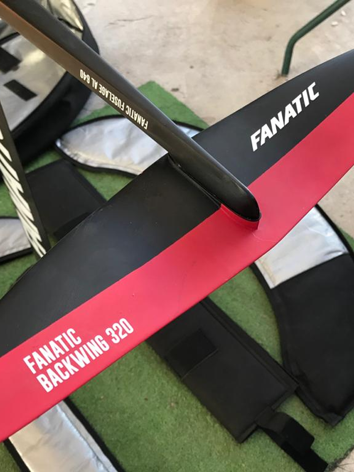 FOIL FANATIC + TABLA SURFERA 7