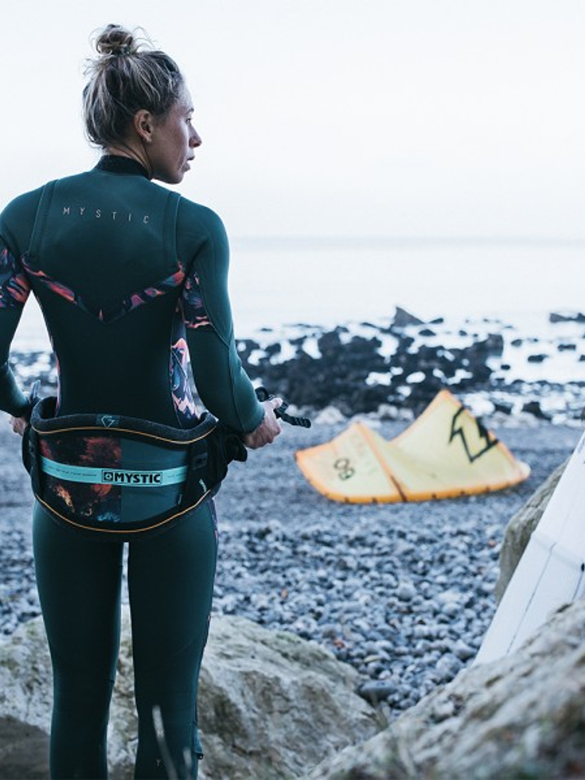 MYSTIC Dazzled Fullsuit 5/3mm Double Fzip Women Black 7