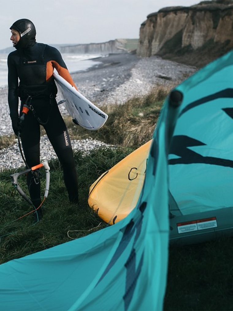 MYSTIC Supreme Hood 3 mm 5