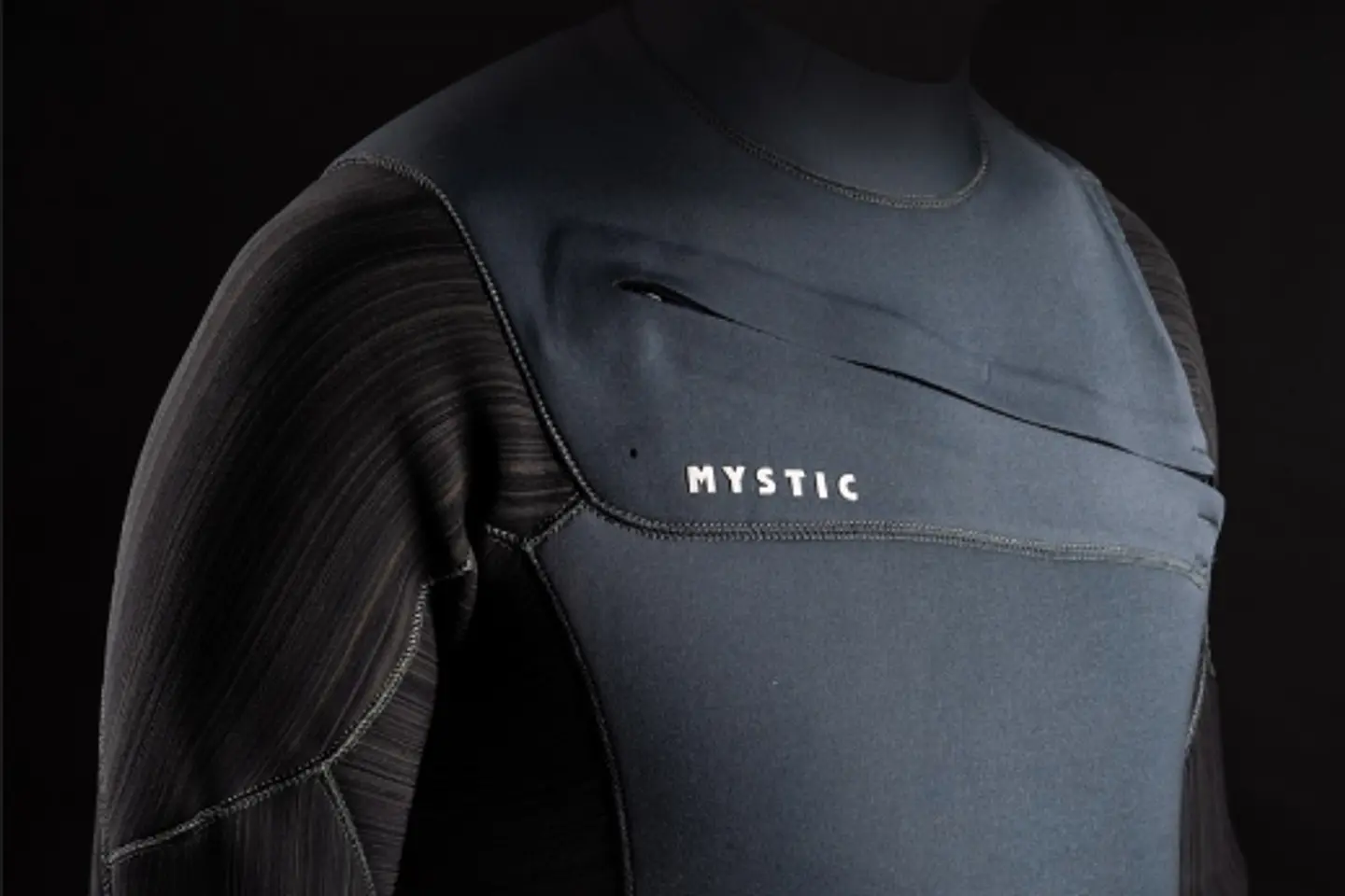 MYSTIC Majestic Fullsuit 4/3mm Fzip <BR> BLACK 4