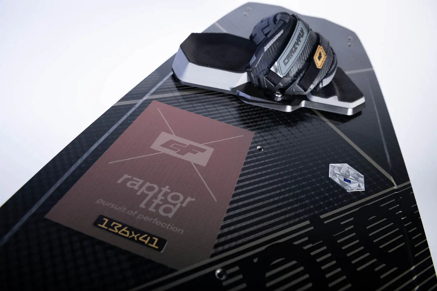 CRAZYFLY RAPTOR LTD<br><p><strike>$ 905.000</strike> 7