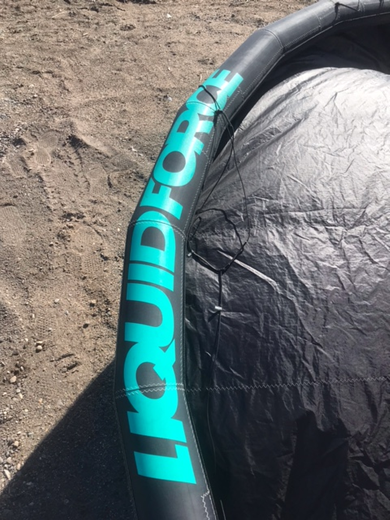 Kite Liquid force 7M o 12M con barra 4