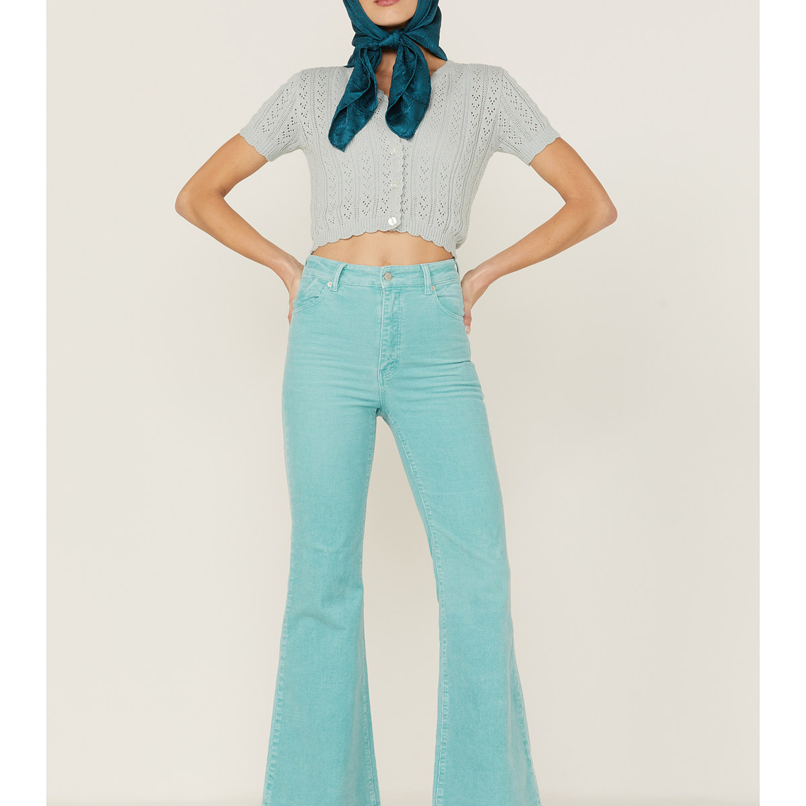 Beyond The Radar Women's Fitted Short Sleeve Cardigan  2