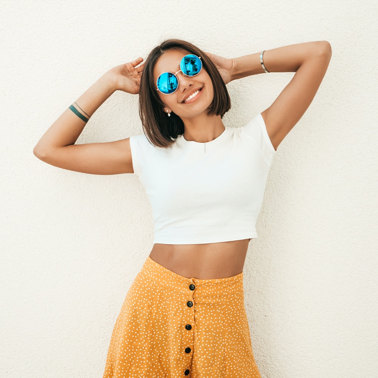 Short yellow skirt + White short top shirt 1