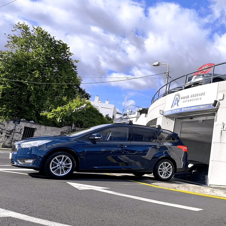 FORD FOCUS ECOBOOST TITANIUM  4