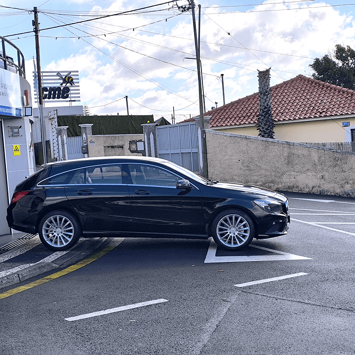 MERCEDES-BENZ CLA 180D URBAN 5