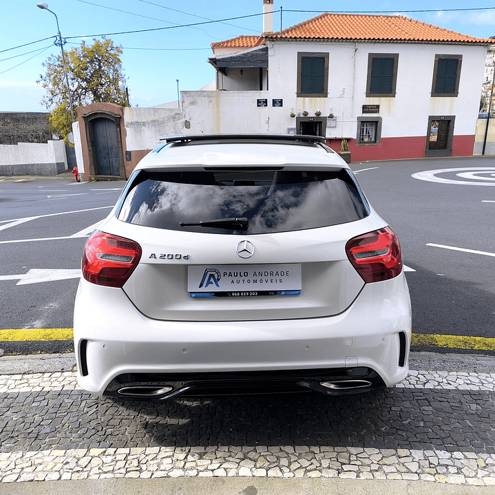 MERCEDES-BENZ A 200D AMG PACK NIGHT 6