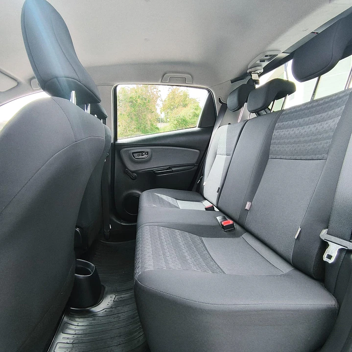 TOYOTA YARIS D-4D COMFORT+ P.STYLE 9