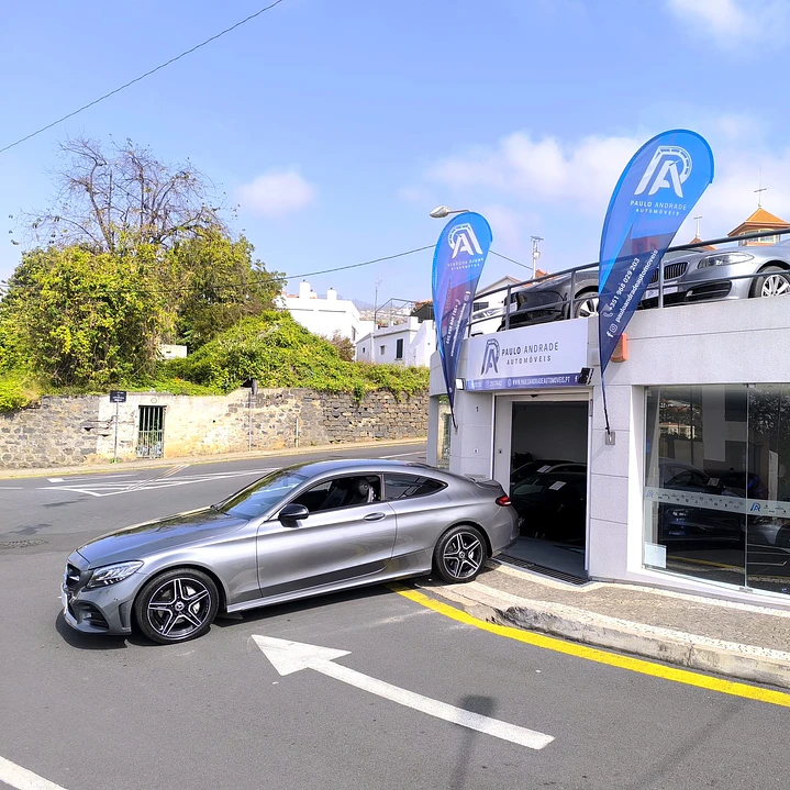 MERCEDES-BENZ C 220D COUPÉ AMG 4