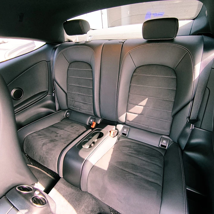 MERCEDES-BENZ C 220D COUPÉ AMG 9