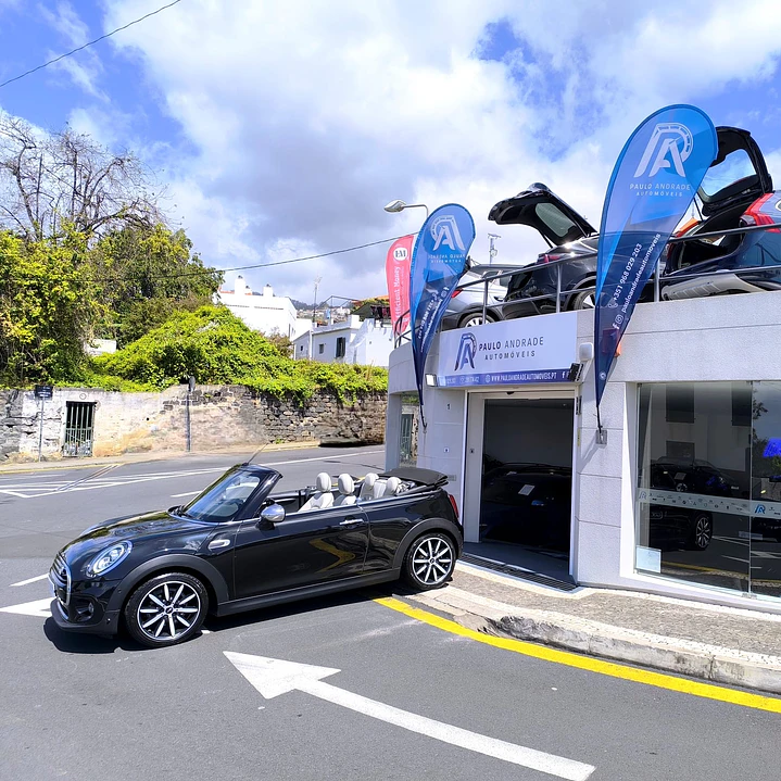 MINI COOPER D CABRIO SIDEWALK 4