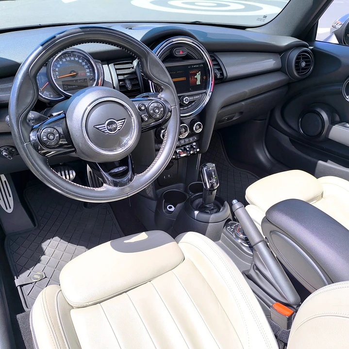 MINI COOPER D CABRIO SIDEWALK 7