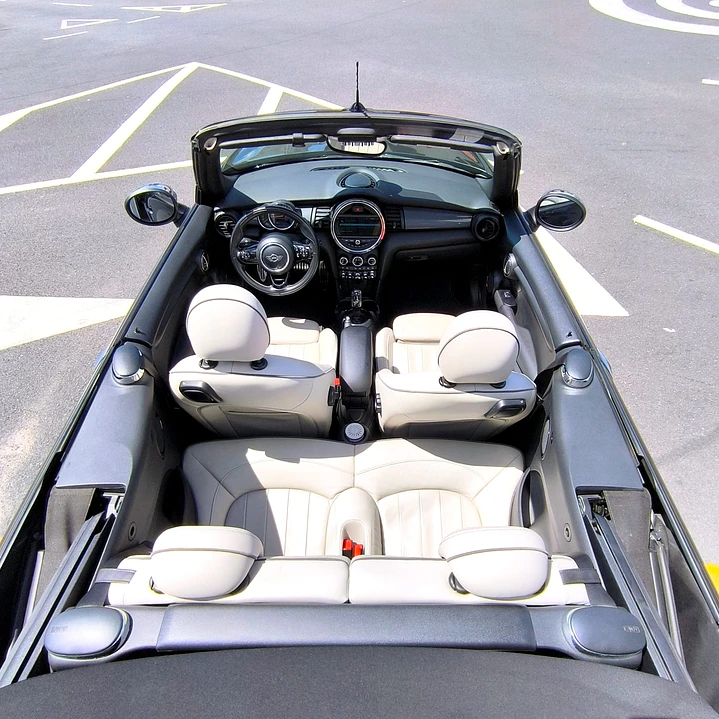MINI COOPER D CABRIO SIDEWALK 10