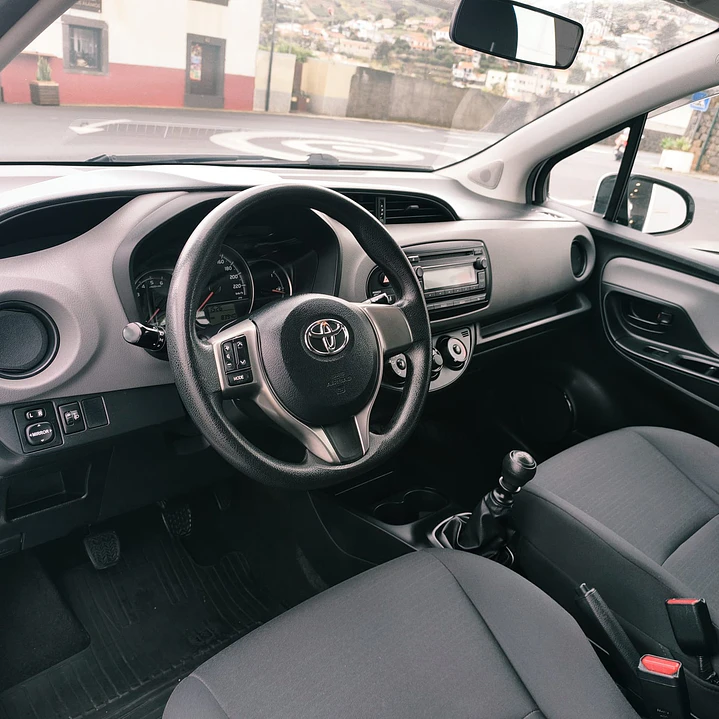 TOYOTA YARIS D-4D COMFORT 7