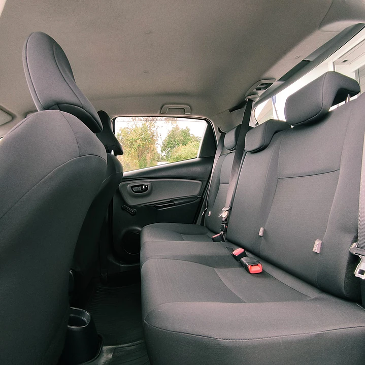 TOYOTA YARIS D-4D COMFORT 9