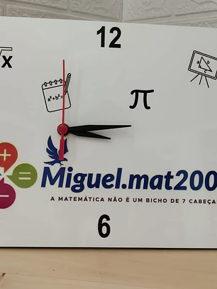 Relógio em MDF personalizável com foto