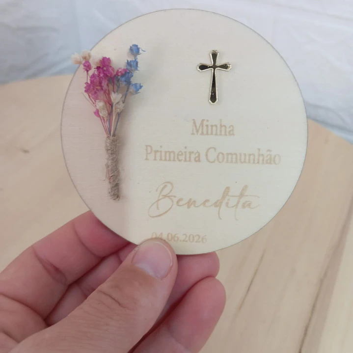 Íman Redondo Personalizado – Primeira Comunhão com Flores Secas 1