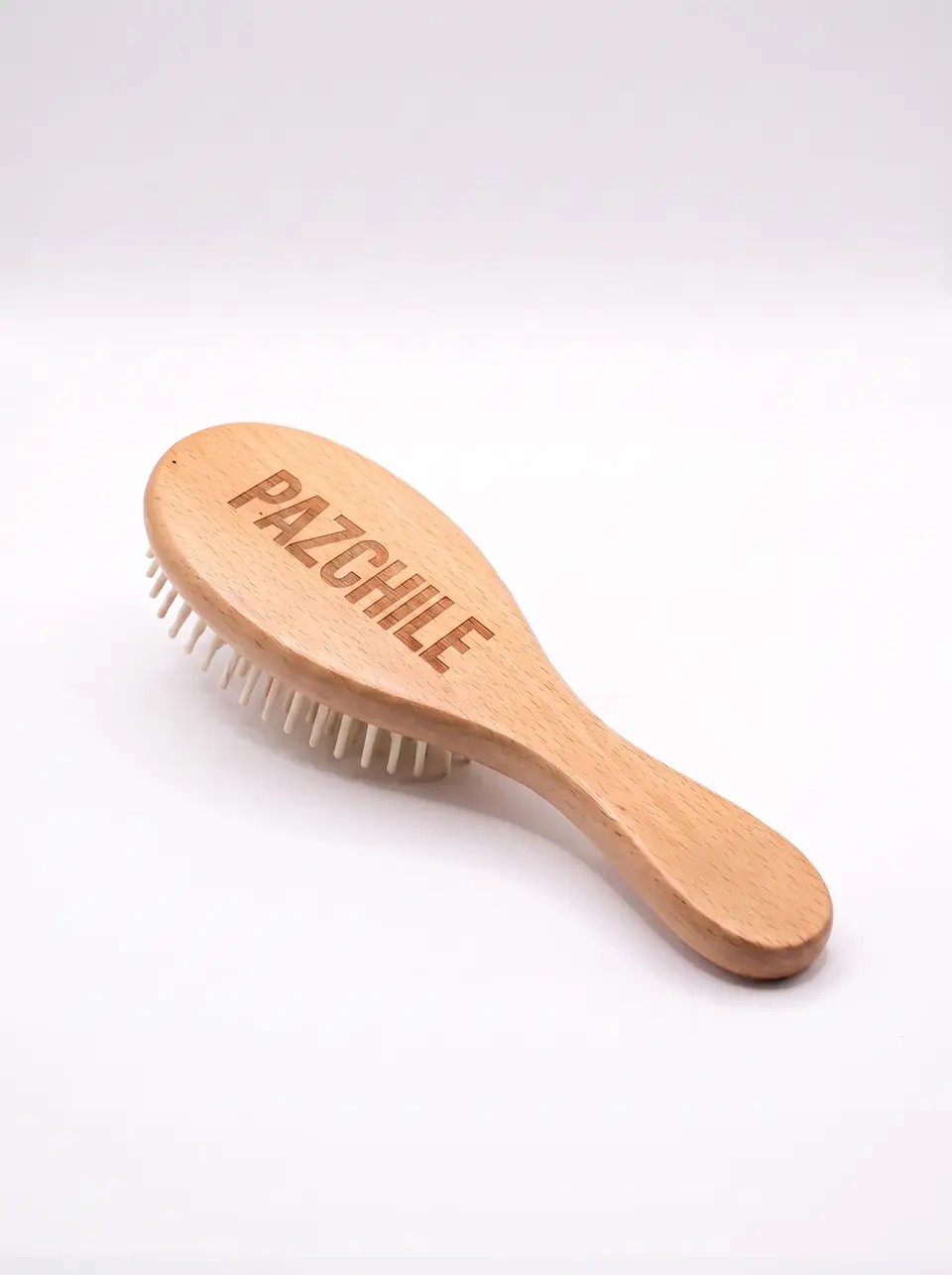 Cepillo de Bambú – Gentle Hair Brush 🌿 1