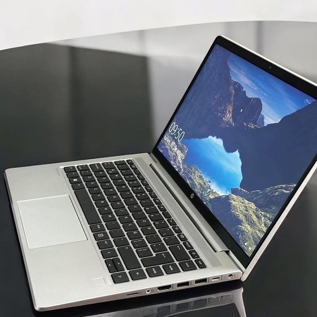 HP Probook 445 G8 / Ryzen 5 5600U / 512GB SSD / 8GB RAM / Pantalla 14 HD 4