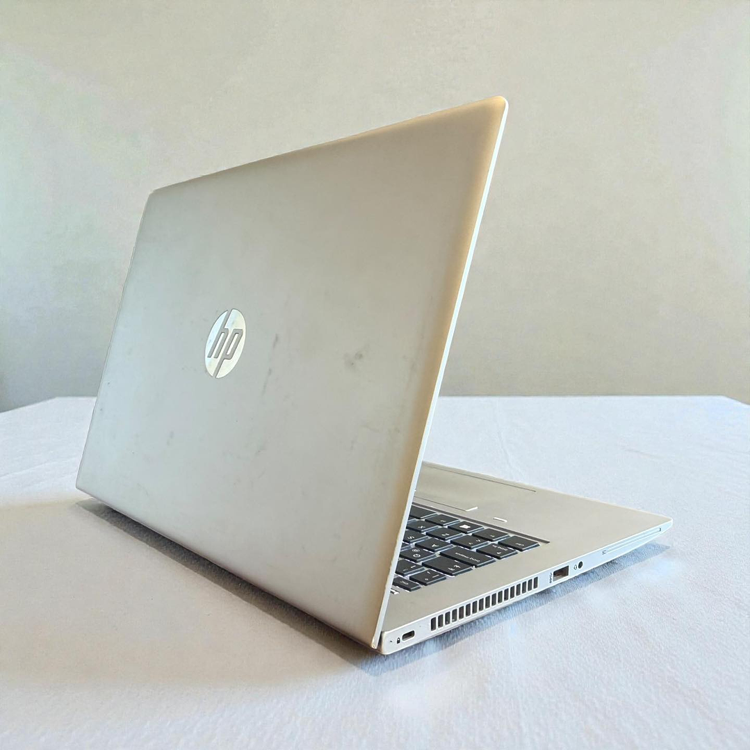 HP Probook 640 G5 / i7-8565U / 8GB RAM / 256GB SSD / Pantalla 14 HD 2