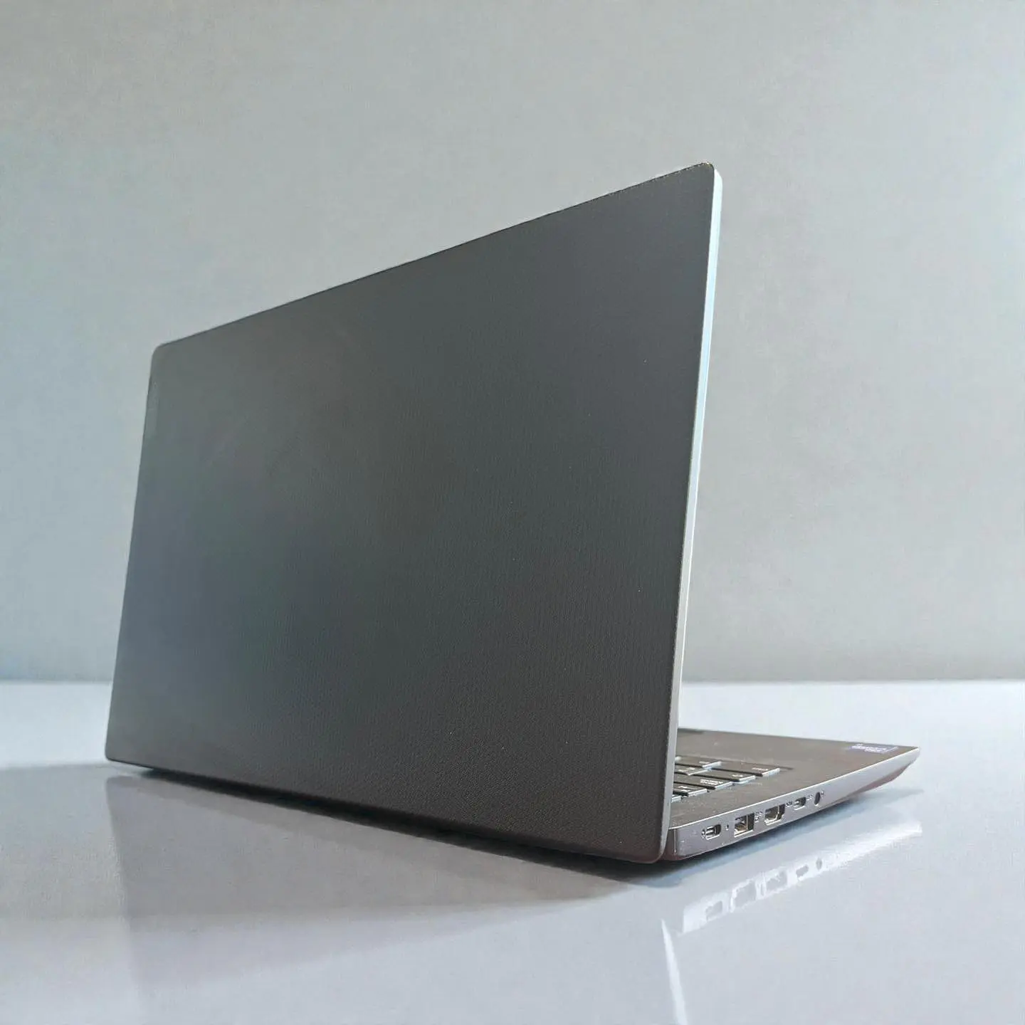 Lenovo K14 Gen 1 / i7-1165G7 / 512GB SSD / 8GB RAM / Pantalla 14 FHD 2