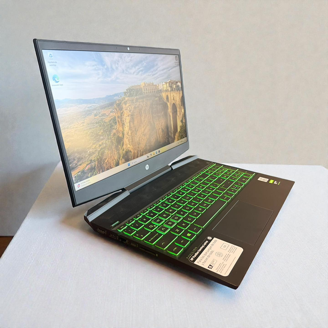 HP Gaming 15 / i7-10750H / GTX 1650 / 1TB SSD / 16GB RAM / Pantalla 15,6 FHD 4