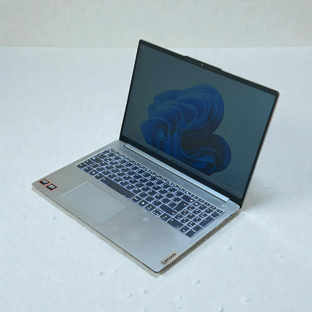 Lenovo Ideapad Slim 5 16AHP / AMD Ryzen 7 8845HS / 16GB RAM / 1TB SSD / Pantalla 16 Pulgadas 4