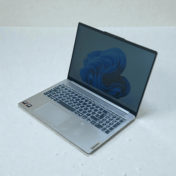 Lenovo Ideapad Slim 5 16AHP / AMD Ryzen 7 8845HS / 16GB RAM / 1TB SSD / Pantalla 16 Pulgadas 4