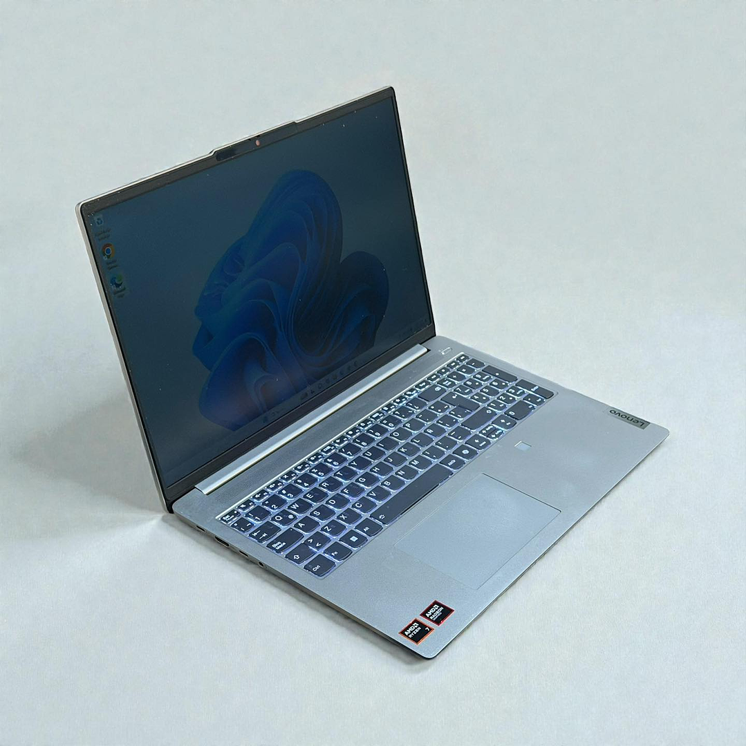 Lenovo Ideapad Slim 5 16AHP / AMD Ryzen 7 8845HS / 16GB RAM / 1TB SSD / Pantalla 16 Pulgadas 5