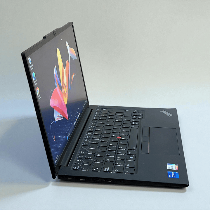Lenovo Thinkpad E14 Gen 5 / i7-1355U / 16GB RAM / 512GB SSD / Pantalla 14 FHD 7
