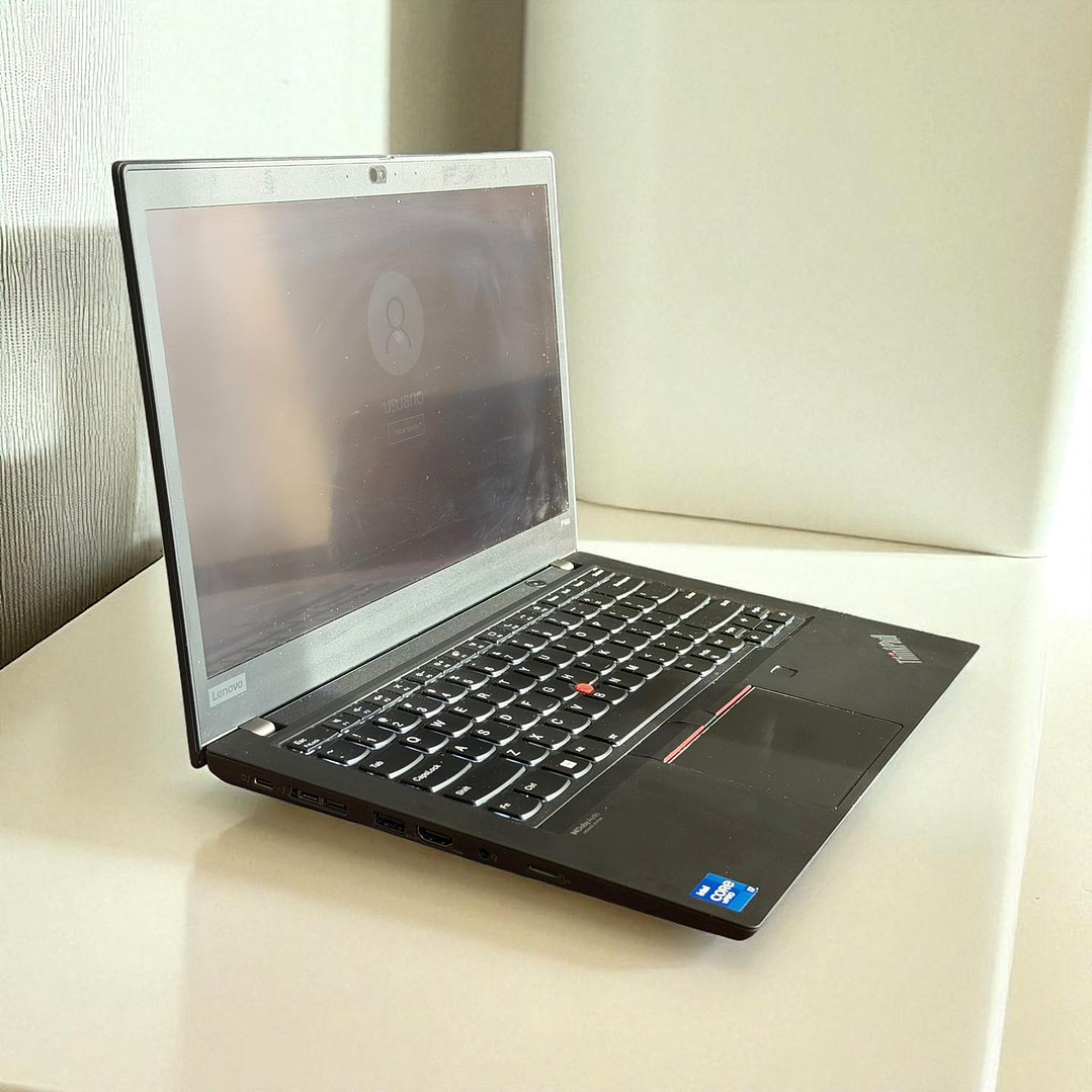 Lenovo Thinkpad P14s Gen 2 / i7-1165G7 / Nvidia Quadro T500 (4GB) / 16GB RAM / Pantalla 14 FHD TOUCH / 512GB SSD 7